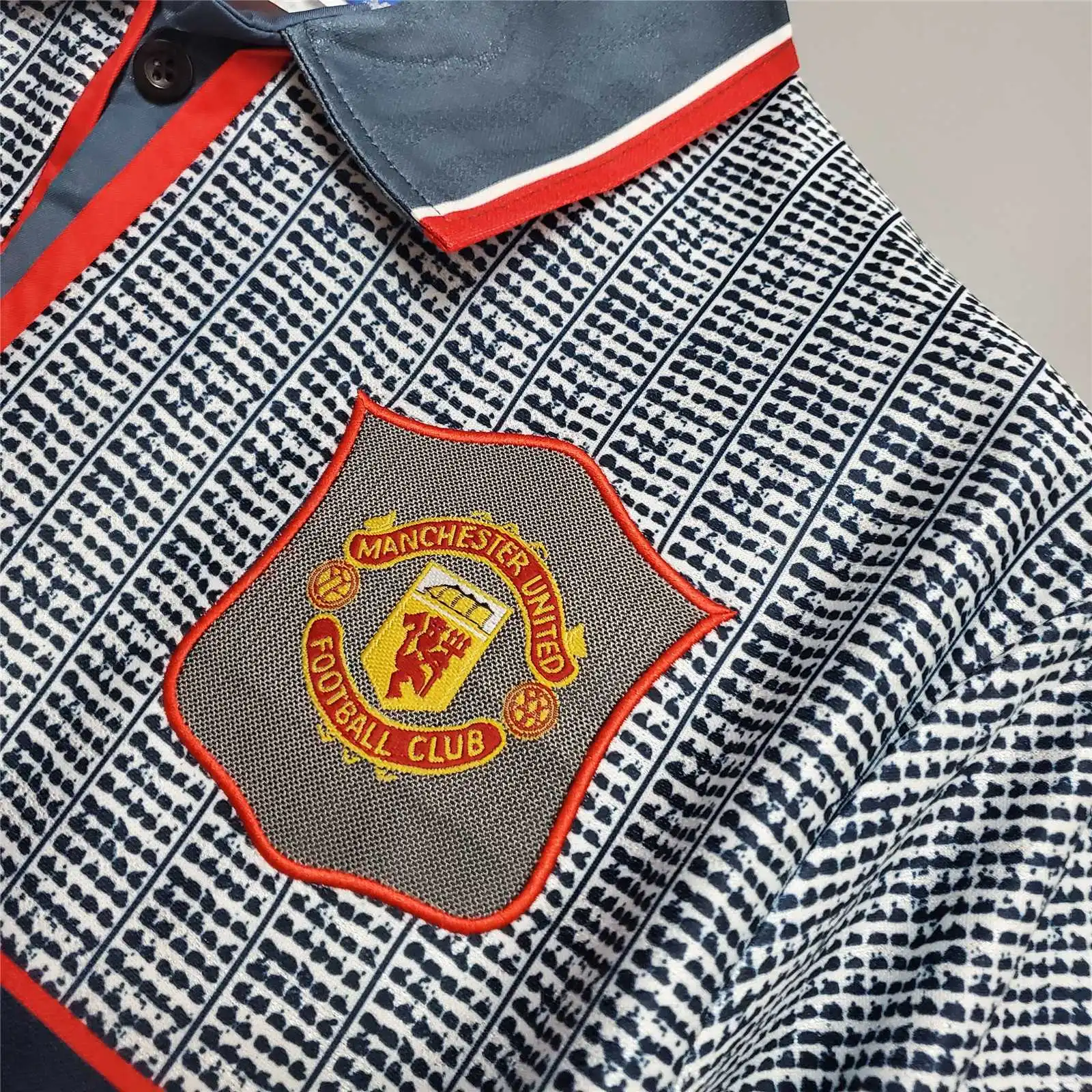 1995/96 Manchester United Retro Jersey Third Away - Image 5