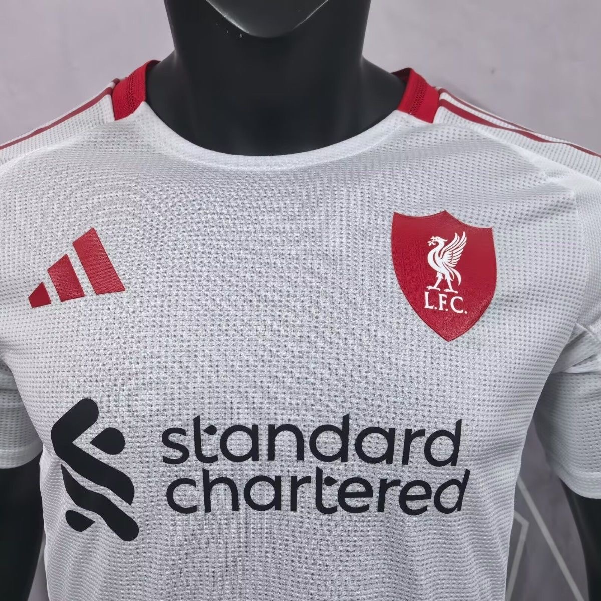 2025-2026 Liverpool Special Player Edition Football Suit - Image 3